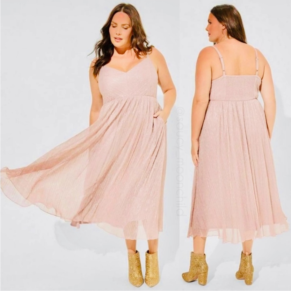 Stunning Metallic pink Size 2 torrid maxi dress